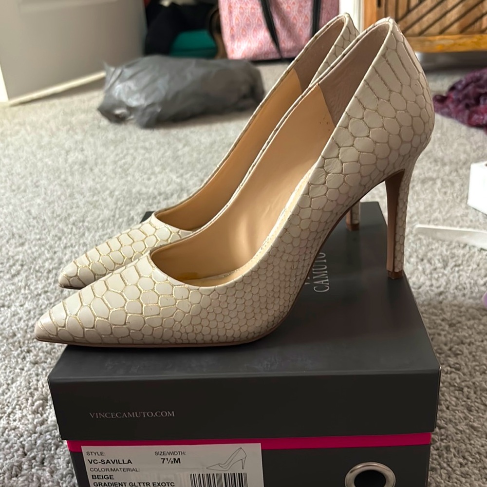 Vince Camuto Cream snake textured pumps
